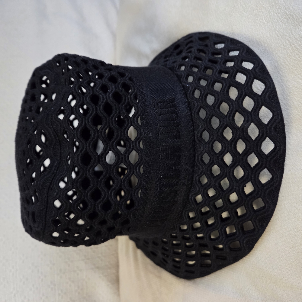 Dior Black and White Mesh Hat - Picture 4 of 8